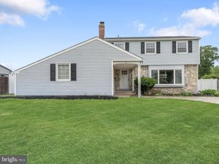 12 JEFFERSON DR, Clementon, NJ 08021