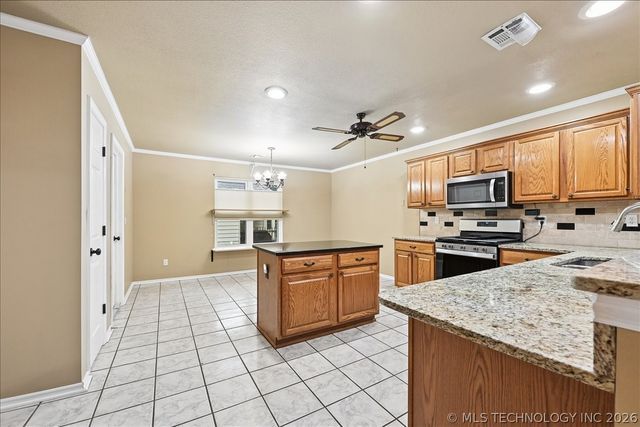 1624 S Juniper Avenue, Broken Arrow, OK 74012