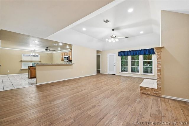 1624 S Juniper Avenue, Broken Arrow, OK 74012