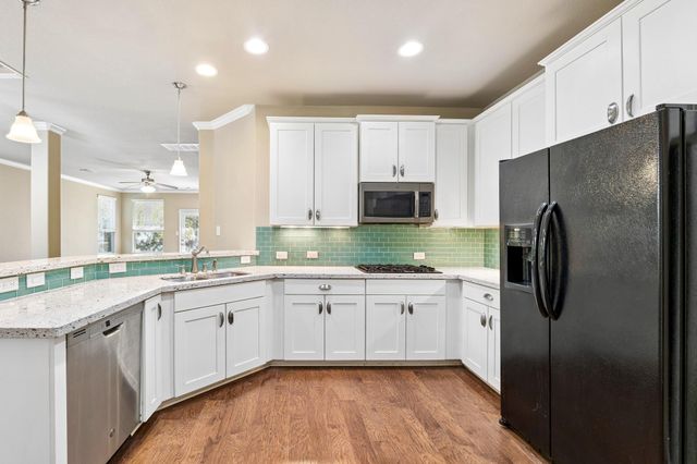 501 S Meadowlark ST A, Lakeway, TX 78734