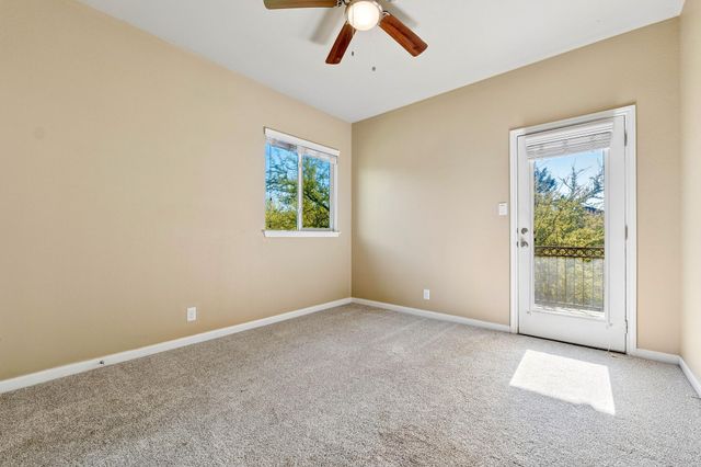 501 S Meadowlark ST A, Lakeway, TX 78734