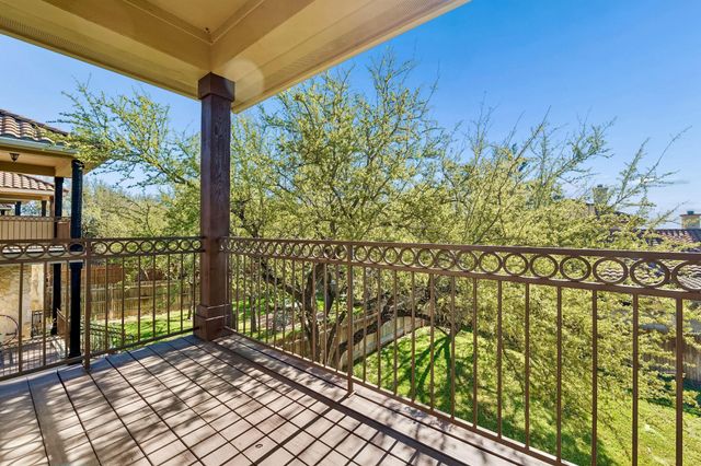 501 S Meadowlark ST A, Lakeway, TX 78734