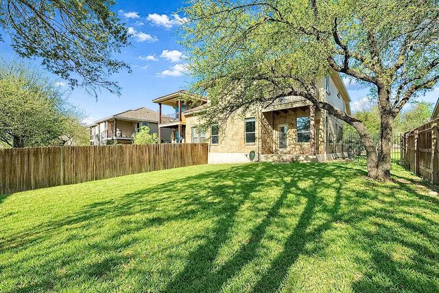 501 S Meadowlark ST A, Lakeway, TX 78734