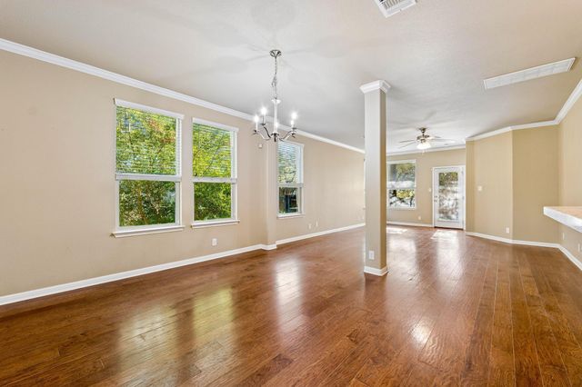 501 S Meadowlark ST A, Lakeway, TX 78734