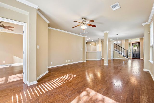 501 S Meadowlark ST A, Lakeway, TX 78734