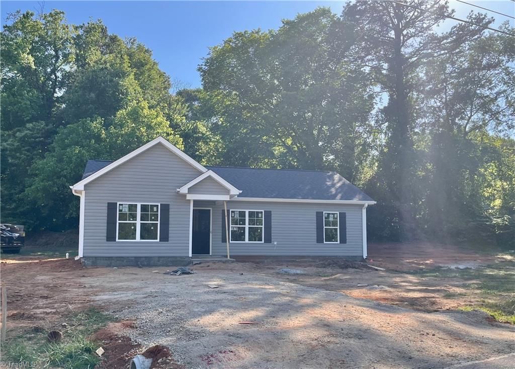1878 Gyro Drive, Winston-salem, NC 27127