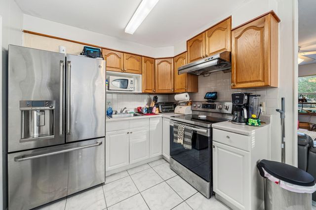 5042 Eadie Place, West Palm Beach, FL 33407