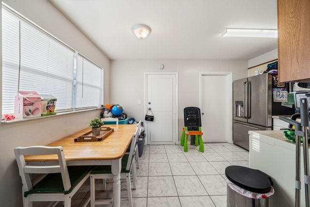 5042 Eadie Place, West Palm Beach, FL 33407