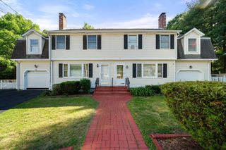 7 Ivy Cir 7, Norwood, MA 02062