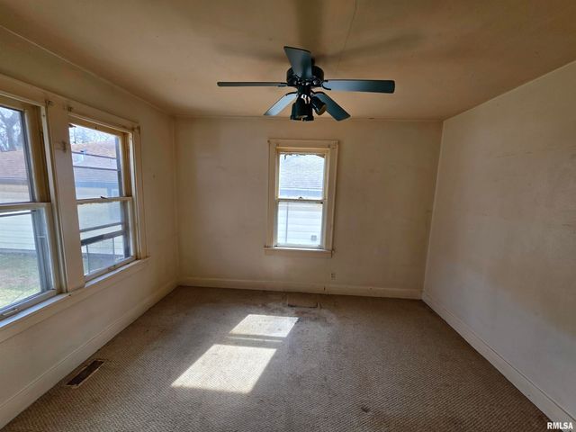 3357 S 3RD Street, Springfield, IL 62703