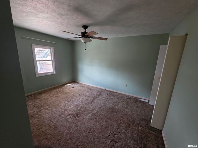 3357 S 3RD Street, Springfield, IL 62703