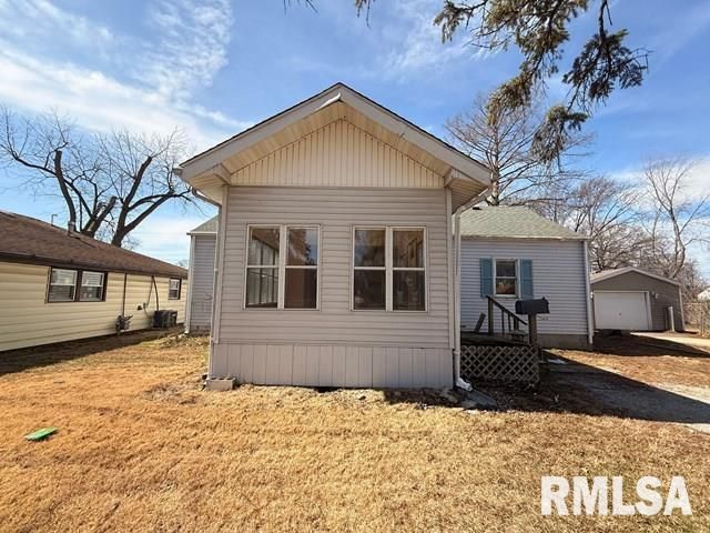 3357 S 3RD Street, Springfield, IL 62703