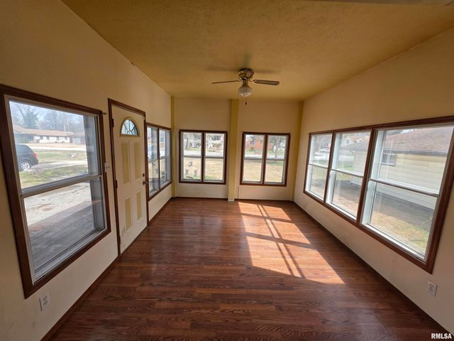 3357 S 3RD Street, Springfield, IL 62703