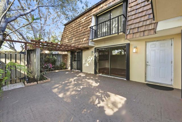 3022 30th Lane, Greenacres, FL 33463