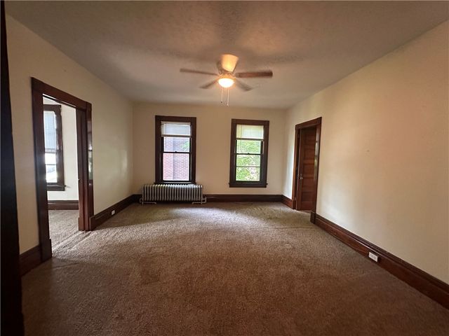 150 Euclid Ave, Sharon, PA 16146