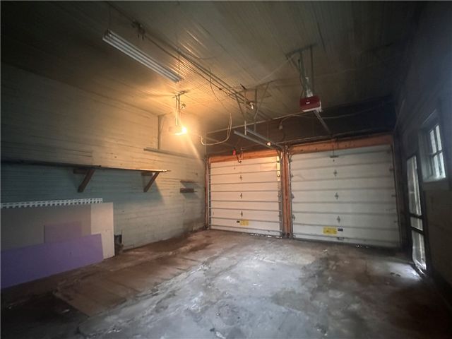 150 Euclid Ave, Sharon, PA 16146