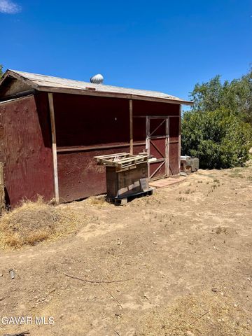 10256 E Avenue R12, Littlerock, CA 93543