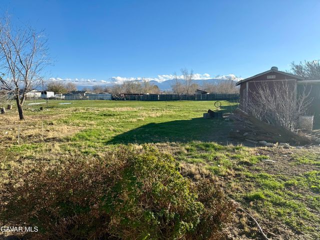 10256 E Avenue R12, Littlerock, CA 93543