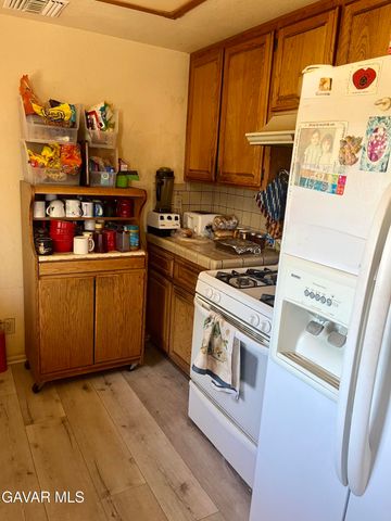 10256 E Avenue R12, Littlerock, CA 93543