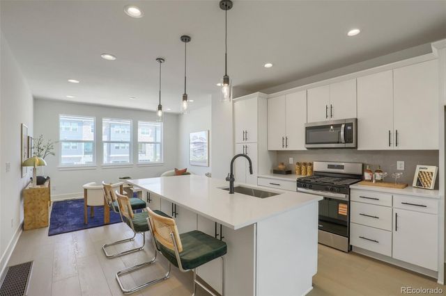 20577 E 62nd Drive, Aurora, CO 80019