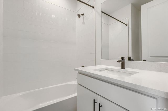 20577 E 62nd Drive, Aurora, CO 80019