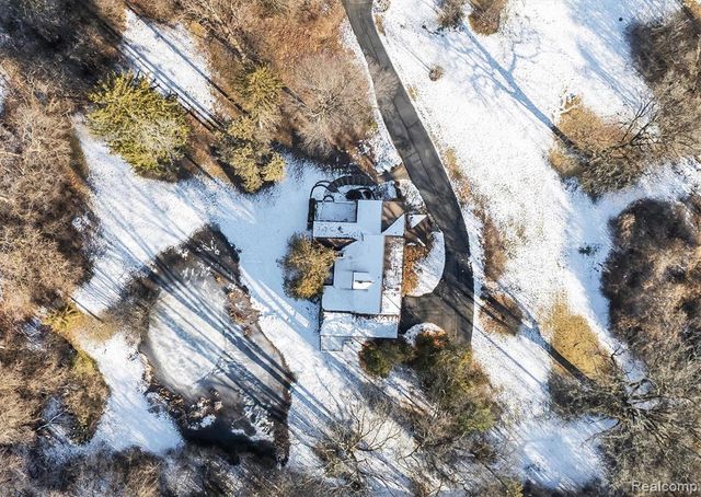 1355 Orchard Ridge Road, Bloomfield Hills, MI 48304