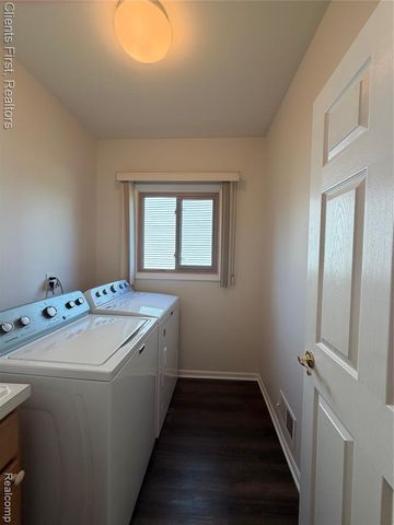 7043 Foxridge Drive, Canton, MI 48187