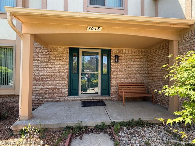 7043 Foxridge Drive, Canton, MI 48187