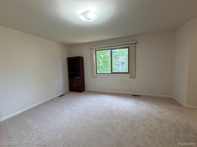 7043 Foxridge Drive, Canton, MI 48187