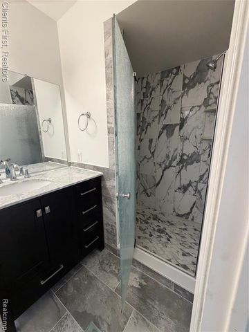 7043 Foxridge Drive, Canton, MI 48187