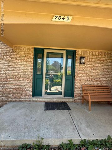 7043 Foxridge Drive, Canton, MI 48187