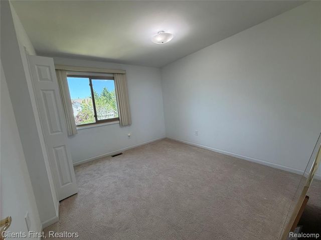 7043 Foxridge Drive, Canton, MI 48187