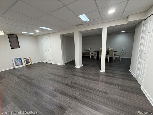 7043 Foxridge Drive, Canton, MI 48187