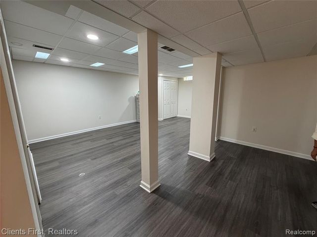 7043 Foxridge Drive, Canton, MI 48187