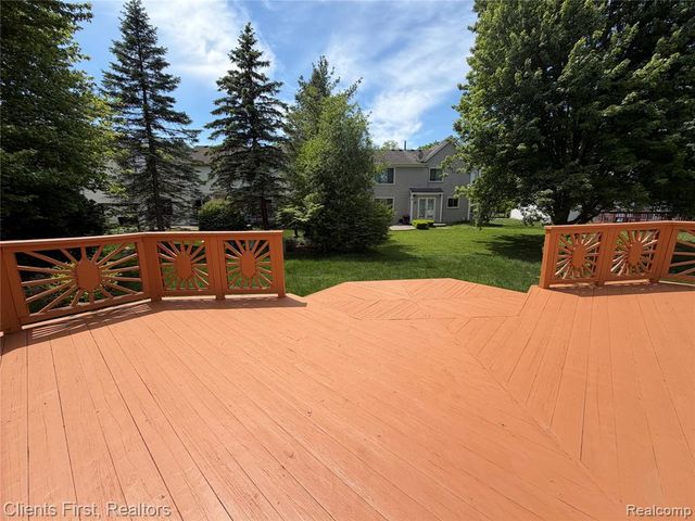 7043 Foxridge Drive, Canton, MI 48187