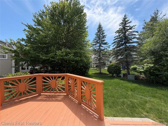 7043 Foxridge Drive, Canton, MI 48187