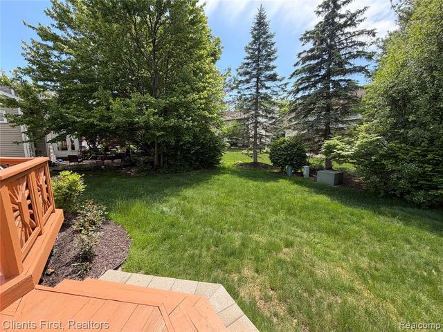 7043 Foxridge Drive, Canton, MI 48187