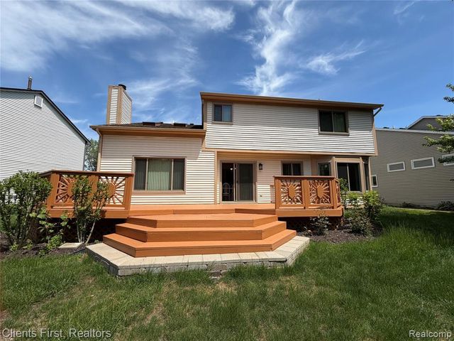7043 Foxridge Drive, Canton, MI 48187