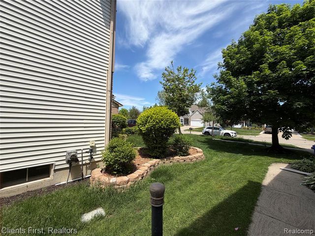 7043 Foxridge Drive, Canton, MI 48187