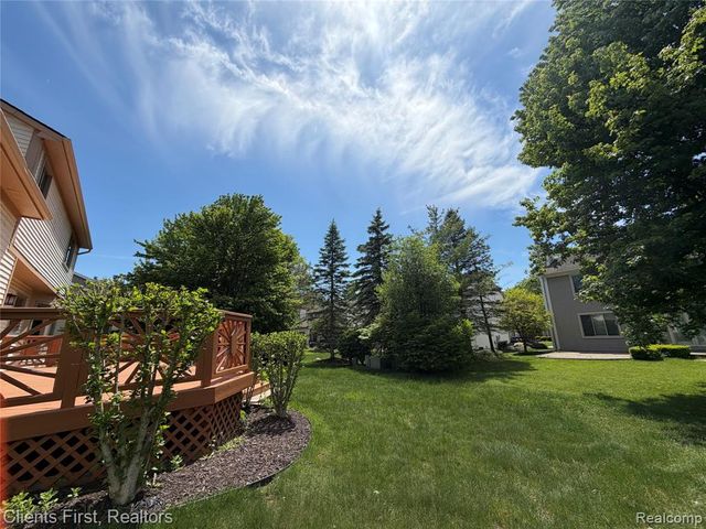 7043 Foxridge Drive, Canton, MI 48187
