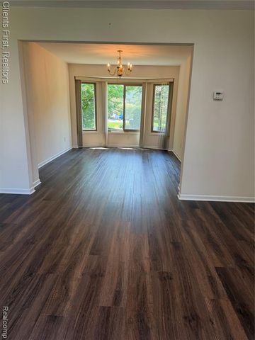 7043 Foxridge Drive, Canton, MI 48187