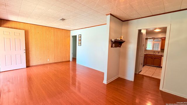 122 Newport, San Antonio, TX 78218