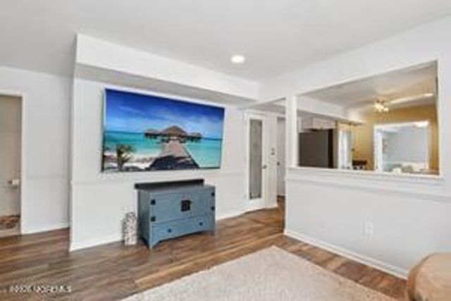 300 Shoshone Court, Toms River, NJ 08755