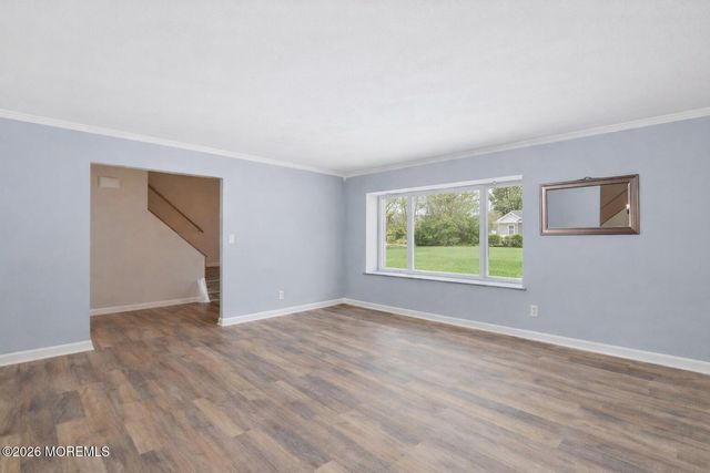 300 Shoshone Court, Toms River, NJ 08755