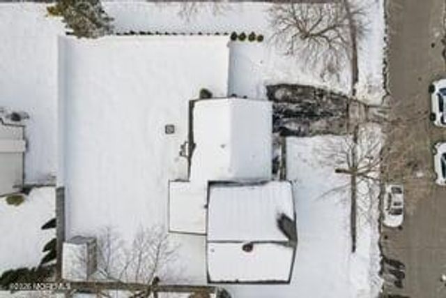 300 Shoshone Court, Toms River, NJ 08755