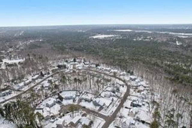 300 Shoshone Court, Toms River, NJ 08755