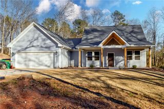 567 M L King Jr Drive, Jefferson, GA 30549