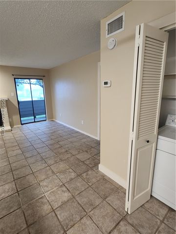 1901 Holleman Drive W 201, College Station, TX 77840
