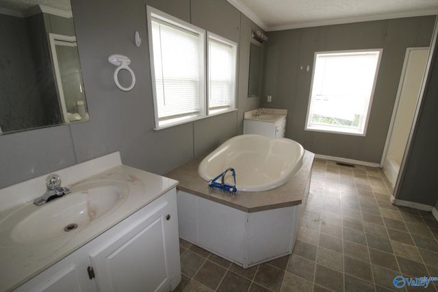 920 Nesmith Road, Guntersville, AL 35976