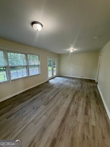 1100 Pineneedle Drive, Perry, GA 31069